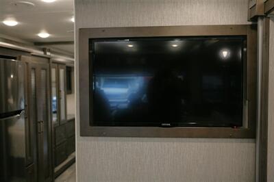 2022 Coachman Encore M355DS   - Photo 35 - Strasburg, PA 17579