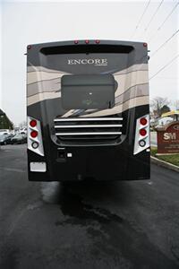 2022 Coachman Encore M355DS   - Photo 4 - Strasburg, PA 17579