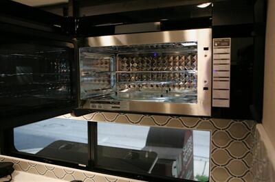 2022 Coachman Encore M355DS   - Photo 39 - Strasburg, PA 17579