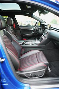 2023 Genesis G70 2.0T AWD   - Photo 17 - Strasburg, PA 17579