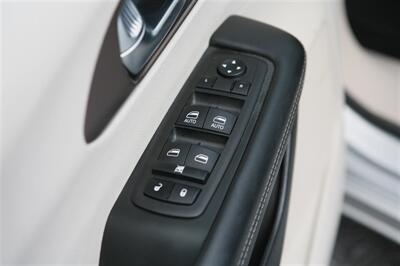 2023 Chrysler Voyager LX   - Photo 9 - Strasburg, PA 17579