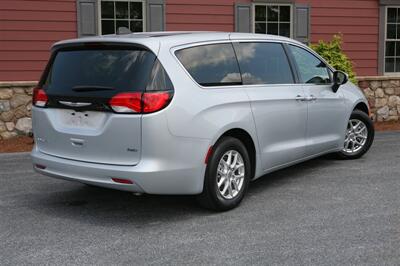 2023 Chrysler Voyager LX   - Photo 5 - Strasburg, PA 17579
