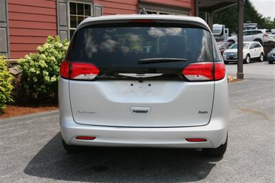 2023 Chrysler Voyager LX   - Photo 6 - Strasburg, PA 17579