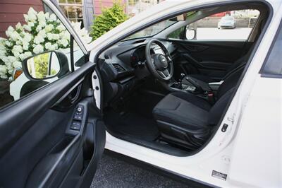 2018 Subaru Crosstrek 2.0i Base 6-Speed Manual   - Photo 8 - Strasburg, PA 17579