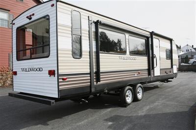 2019 Forest River Wildwood 27REI   - Photo 4 - Strasburg, PA 17579