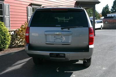 2007 Chevrolet Suburban LT 2500 4X4   - Photo 6 - Strasburg, PA 17579