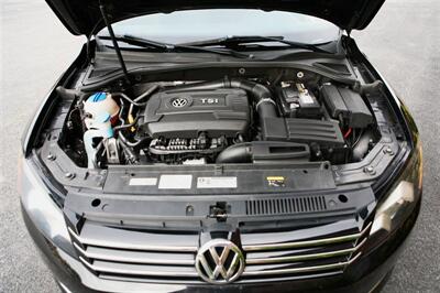 2015 Volkswagen Passat 1.8T S 5-Speed Manual   - Photo 7 - Strasburg, PA 17579