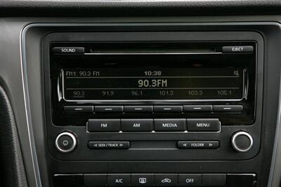 2015 Volkswagen Passat 1.8T S 5-Speed Manual   - Photo 20 - Strasburg, PA 17579