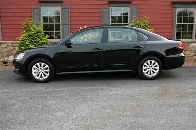2015 Volkswagen Passat 1.8T S 5-Speed Manual   - Photo 4 - Strasburg, PA 17579