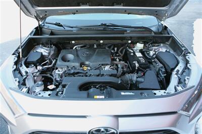 2020 Toyota RAV4 LE - Photo 7 - Strasburg, PA 17579