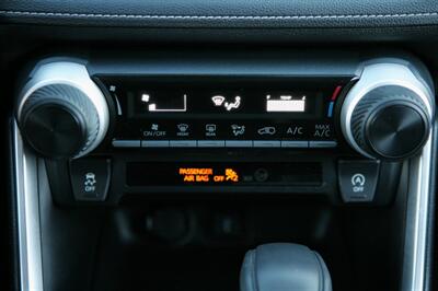 2020 Toyota RAV4 LE - Photo 20 - Strasburg, PA 17579