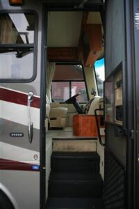 2007 MONACO DIPLOMAT 40SFT   - Photo 17 - Strasburg, PA 17579