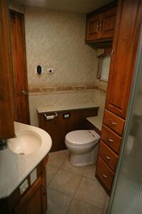 2007 MONACO DIPLOMAT 40SFT   - Photo 39 - Strasburg, PA 17579