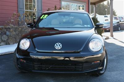 2013 Volkswagen Beetle 2.5L   - Photo 2 - Strasburg, PA 17579