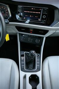 2019 Volkswagen Jetta S 6-Speed Manual - Photo 18 - Strasburg, PA 17579