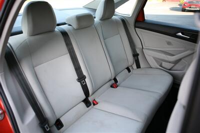 2019 Volkswagen Jetta S 6-Speed Manual - Photo 14 - Strasburg, PA 17579