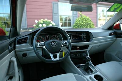 2019 Volkswagen Jetta S 6-Speed Manual - Photo 11 - Strasburg, PA 17579