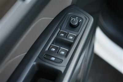 2023 Volkswagen Atlas V6 SEL 4Motion - Photo 9 - Strasburg, PA 17579