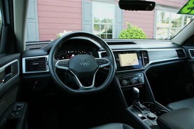 2023 Volkswagen Atlas V6 SEL 4Motion - Photo 12 - Strasburg, PA 17579