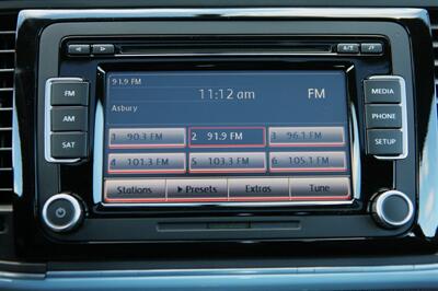 2014 Volkswagen Beetle 2.5L PZEV - Photo 17 - Strasburg, PA 17579