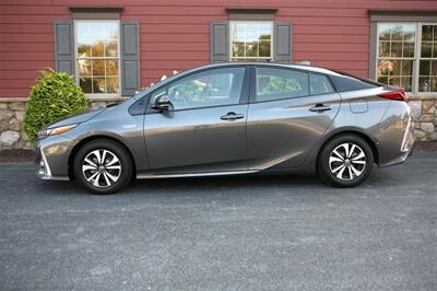 2017 Toyota Prius Prime Advanced   - Photo 5 - Strasburg, PA 17579