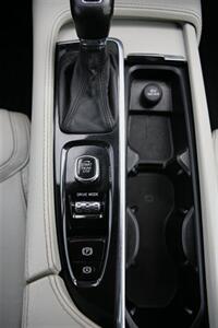 2018 Volvo V90 Cross Count T5 AWD   - Photo 26 - Strasburg, PA 17579