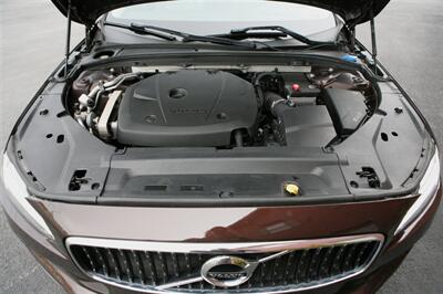 2018 Volvo V90 Cross Count T5 AWD   - Photo 7 - Strasburg, PA 17579