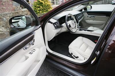 2018 Volvo V90 Cross Count T5 AWD   - Photo 8 - Strasburg, PA 17579