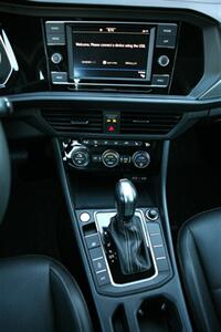 2021 Volkswagen Jetta SE   - Photo 20 - Strasburg, PA 17579