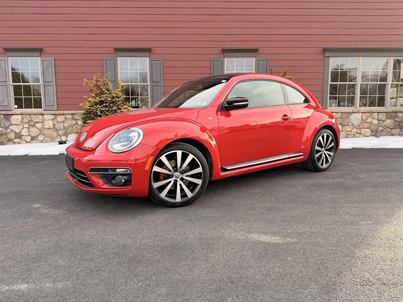 2014 Volkswagen Beetle 2.0T R-Line   - Photo 1 - Strasburg, PA 17579