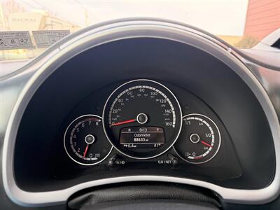 2014 Volkswagen Beetle 2.0T R-Line   - Photo 10 - Strasburg, PA 17579