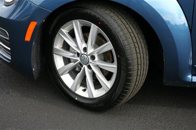 2019 Volkswagen Beetle 2.0T SE   - Photo 3 - Strasburg, PA 17579