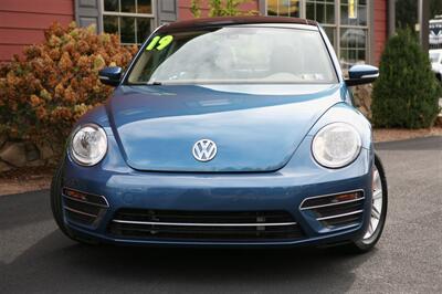 2019 Volkswagen Beetle 2.0T SE   - Photo 2 - Strasburg, PA 17579
