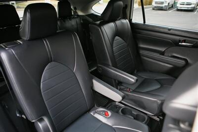2022 Toyota Highlander XLE - Photo 17 - Strasburg, PA 17579