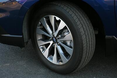 2017 Subaru Outback 3.6R Touring AWD - Photo 3 - Strasburg, PA 17579