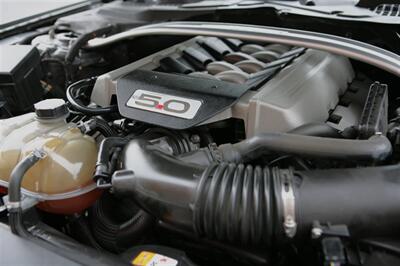 2017 Ford Mustang GT Premium 6-Speed Manual   - Photo 9 - Strasburg, PA 17579