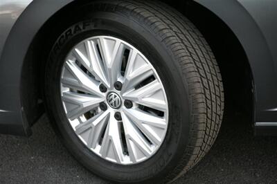 2019 Volkswagen Jetta S - Photo 3 - Strasburg, PA 17579