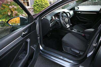 2019 Volkswagen Jetta S - Photo 8 - Strasburg, PA 17579