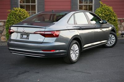 2019 Volkswagen Jetta S - Photo 5 - Strasburg, PA 17579