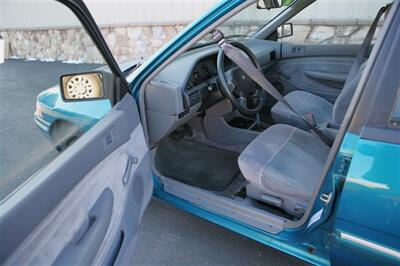1993 Mercury Tracer   - Photo 8 - Strasburg, PA 17579