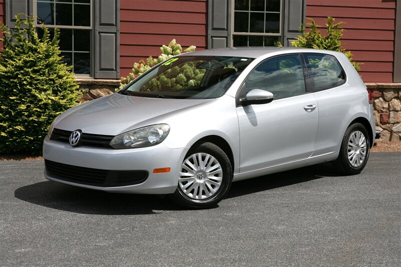 2012 Volkswagen Golf 2.5L PZEV 5-Speed Manual - Photo 1 - Strasburg, PA 17579