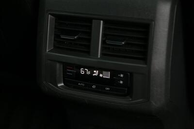 2023 Volkswagen Atlas V6 SEL R-Line Black 4Motion - Photo 21 - Strasburg, PA 17579