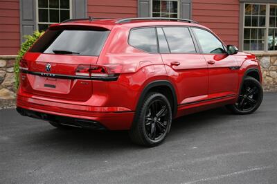 2023 Volkswagen Atlas V6 SEL R-Line Black 4Motion - Photo 5 - Strasburg, PA 17579