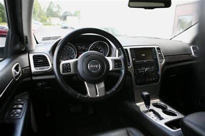 2013 Jeep Grand Cherokee Laredo 4WD - Photo 12 - Strasburg, PA 17579