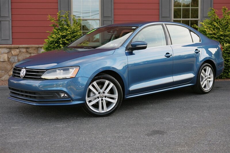 2017 Volkswagen Jetta 1.8T SEL   - Photo 1 - Strasburg, PA 17579