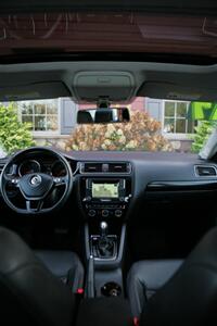 2017 Volkswagen Jetta 1.8T SEL   - Photo 18 - Strasburg, PA 17579