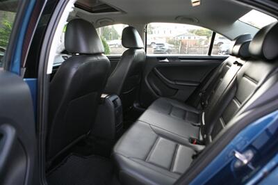 2017 Volkswagen Jetta 1.8T SEL   - Photo 14 - Strasburg, PA 17579