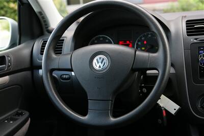 2009 Volkswagen Rabbit S   - Photo 18 - Strasburg, PA 17579