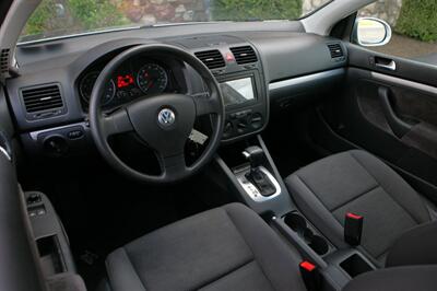 2009 Volkswagen Rabbit S   - Photo 10 - Strasburg, PA 17579