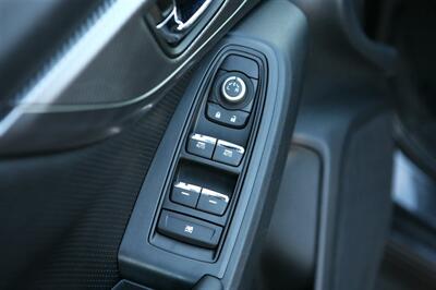 2023 Subaru Crosstrek Limited AWD   - Photo 9 - Strasburg, PA 17579